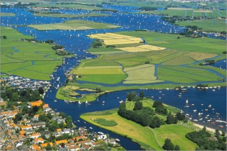 Boathouse At Unescco Fort And Magnificent Lake-View Roelofarendsveen Exterior photo